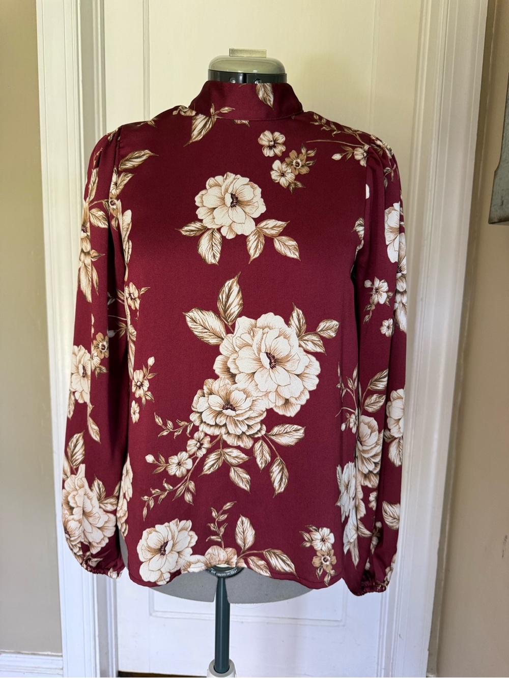 Express Women's Burgundy Floral Long-Sleeve Mock Neck Top